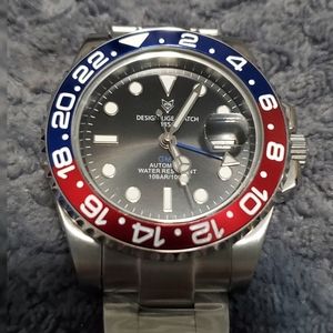 This is an automatic LIGE watch.